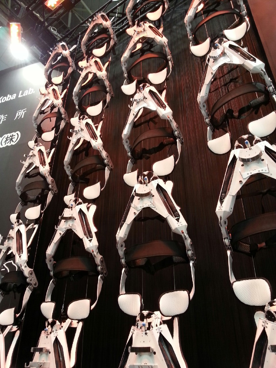 看起來像一組普通的平衡測試，當我發現事實後，我的下巴掉了！