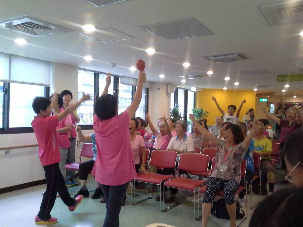 PAPAMAMA爭霸賽-銀髮族的實況電競